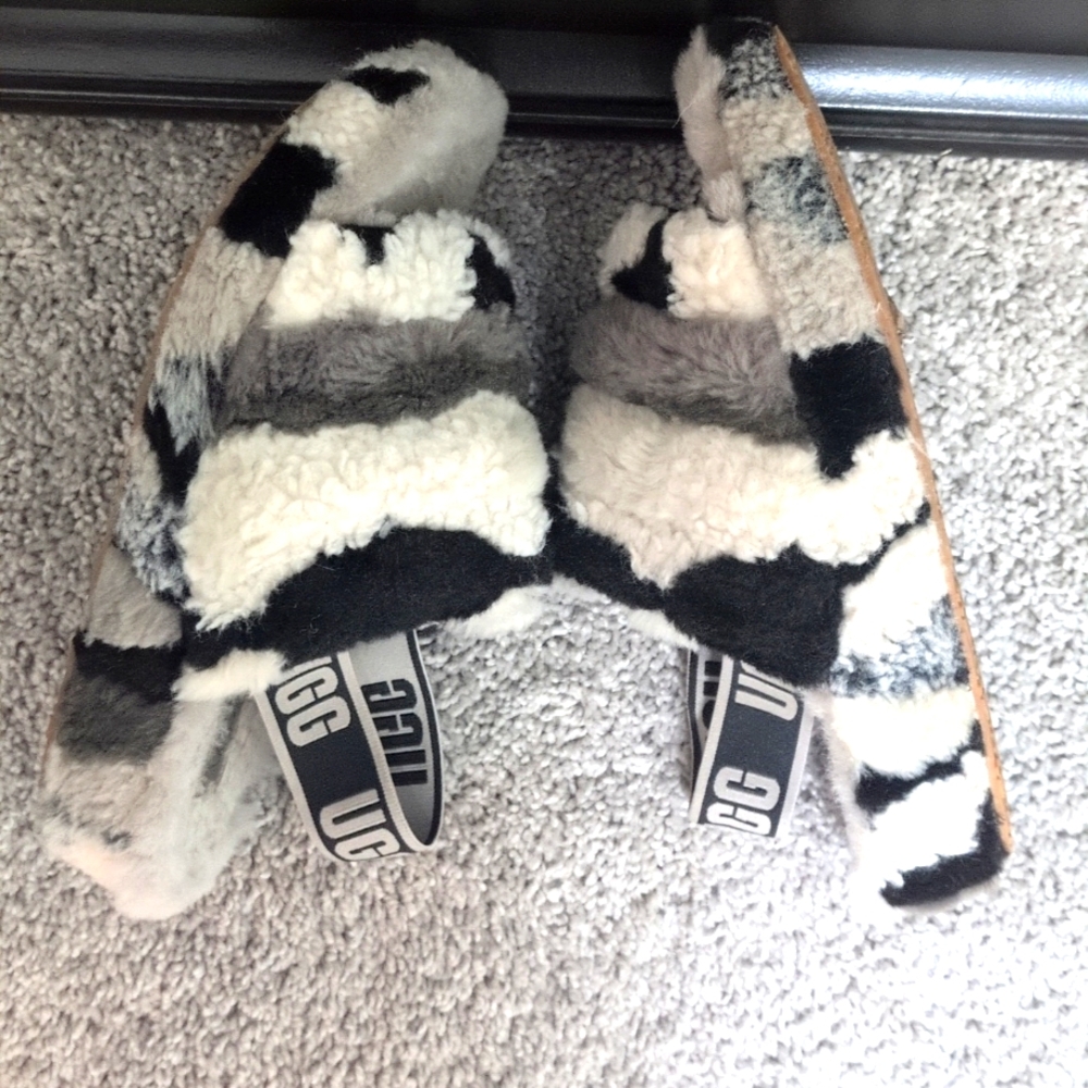 Ugg Fluff Yeah Slides - image 4